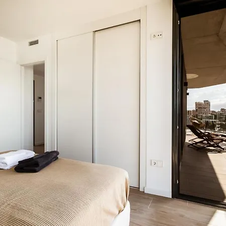 Modern Sea Front Sea Water Appartement *